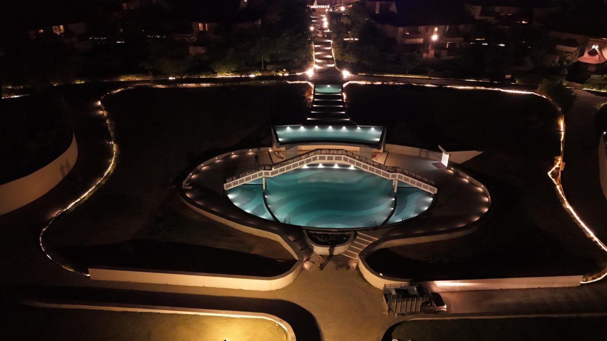 Ananta Spa & Resort Jaipur Bagian luar foto