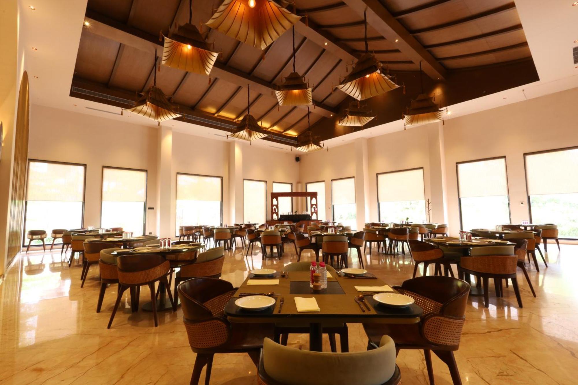 Ananta Spa & Resort Jaipur Bagian luar foto